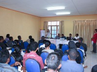 Mana Kathy, representante husi Australian Aid halo introdusaun servisu bilateral GOTL ho DFAT