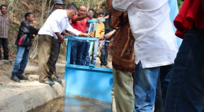 Kanal Irigasaun ba natar no kolam hakik ikan