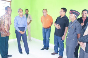 Sr. DGDL, Miguel Pereira, esplika lalaok PNDS ba Sua. Excia Presidente Taur Matan Ruak