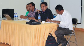 Miguel P. de Carvalho ( DGDL), hato'o mensajen iha reuniaun kordenasaun ba dala ikus iha 2014