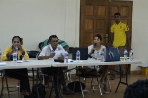 Dulce Guterres Junior, nu'udar kordenadora Jeral PNDS, fo nia intervensaun iha enkontru kordenasaun PNDS