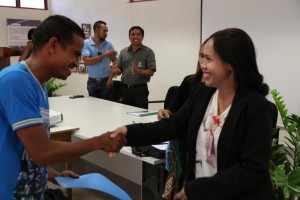 Alcina Madeira, nu'udar Diretora Sistema Pagamentu FDCH, fo sertifikadu ba partisipantes
