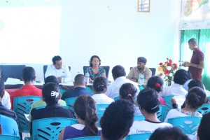 Kordenadora Jeral PNDS halo intervensaun ba preokupasaun mai husi membru NGOs kona ba implementasaun programa PNDS