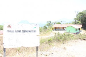 Projetu Extensaun Sala Eskola Polaka, iha Suku Orlalan Postu Administrativo Laklubar, Munisipiu Manatutu neebe hetan Inagura husi Vice Ministru da Administrasaun Estatal, Tomas do Rosario Cabral