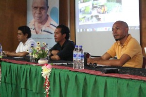 Orador sira prepara hela atu halo apresentasaun kona baprogressu implementasaun, dezafius nomos vantajen implementasaun PNDS ba komunidade