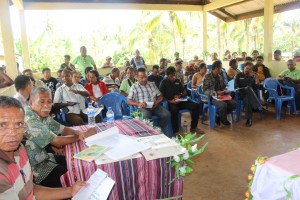 Autoridade lokal husi Munisipiu Lautem no Viqueque, partispa rona informasaun husi EJS Suku Samalari-Baucau kona ba implementasaun programa PNDS