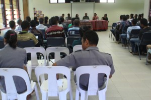 Diretora PNDS , Dulce Guterres Junior hamutuk ho Diretora INDIMO, Isabel Fernandes, husi Sefope halao abertura ba treinamentu Fasilitador Tekniku iha Centru Treinamentu Tibar