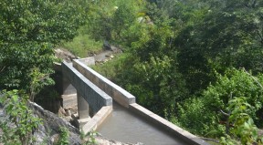 Ponte Kanal ba Irigasaun iha Suku Tiarlelo Postu Administrativo Atsabe, Munisipiu Ermera