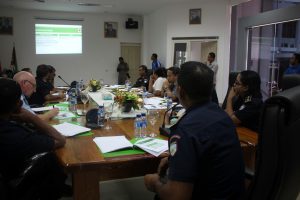 Teniku PNDS halo Aprezentasaun konaba dezenu uma ba policia komunitariu