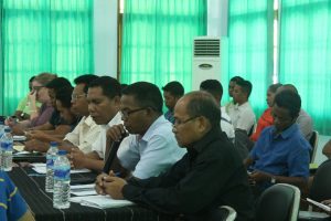 Direktur Delegasaun PNDS Munisipiu aprejenta progresu implementasaun PNDS iha Kada Munisipiu.