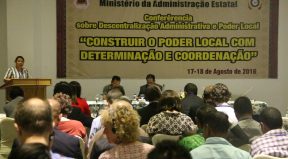Diretora PNDS, Dulce Guterres Junior, apresenta hela modelu programa PNDS iha Konferensia Internasional Desentralizasaun e Poder Lokal