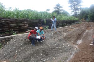 Simao Laranjinha, husi obras publika, fo hela sujestaun ba iha ekipa PNDS kona-ba kriteriu loke estrada iha rural