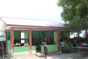 Konstrusaun mini mercado nebee harii husi komunidade liu husi programa PNDS