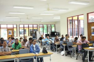Partisipante Sira rona hela intervensaun husi Chefe Unidade Gestaun Operasional.