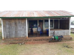 Postu Saude Suku Fatumaqurek tuan husi Postu Administrativo Soibada, Munisipiu Manatutu ne'ebe pesoal saude uza hodi halo atendementu saude ba komunidade sira.