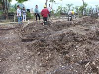Diretora PNDS, Dulce Guterres Junior Akompanha husi Tekniku PNDS monitoriza prosesu kontuksaun uma OPS iha Suku Leolima, Postu Hatu'udu, Munisipiu Ainaru