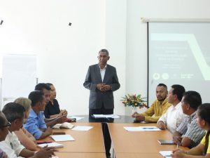 Presidente Autoridade Munisipiu Bobonaro Jeferino Soares Ofisial abertura aktvidade suku vijita malu iha salaun Administrasaun Munisipal Bobonaro