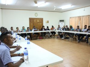 Partisipante sira Antusiasmu Tuir Workshop Kona-ba Mata Dalan (GUIA) Implementasaun Jéneru no Inkluzaun Sosial iha Siklu PNDS iha Salaun ETDA, Fatuhada, Dli.
