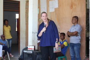 Fiona Hamilton Nudar Team Leader PARTISIPA, Sente Orgulhu bele Partisipa iha Inaugurasaun Be'e ba Natar iha Suku Uato-haco.