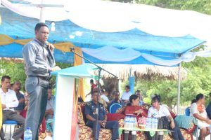 Amnistrador munisipiu Liquisa, Domingos da Conseção dos Santos Hala'o Intervensaun iha Seremonia Inaugurasaun Estrada rurais iha Suku Maumeta, Aldeia Nartutu.