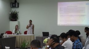 Diretora ST. PNDS, Dulce Guterres Junior hato'o intervensaun hodi abertura enkontru Koordenasaun Nasional, iha Timor Plaza
