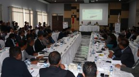 Partisipante ba Abertura Reuniaun Konsellu Kordenasaun Territorial Presidente Autoridades Munisipais Presidentente Autorides 12 Munisipius, Diretores Gerais, Diretores Nasionais.