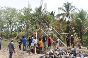 Komunidade Hamutuk hodi konstrui Kapela iha Suku Uabubu