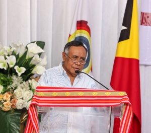 S. E. Ministru Planeamentu no Investimentu Estratéjiku, Gastão Fransisco de Sousa, hato'o diskursu iha Semináriu Nasionál Konaba Dezentralizasaun iha Timor Leste.