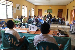 2. Xefe suku listen to the presentation about PNDS