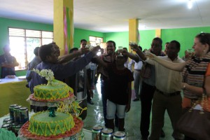 The Community together with the Prime Minister and other Government Members celebrates the inauguration