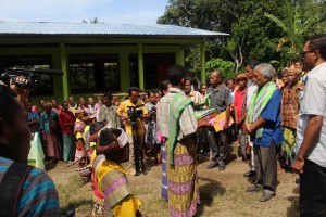 Community welcome President of OASER Authority with his team by traditional ceremony (Tara Tais)